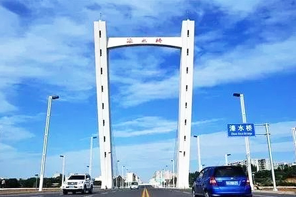 河南駐馬店一醫(yī)院供暖用燃?xì)鉄崴仩t